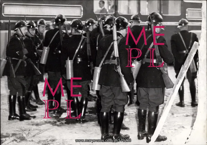: Demonstrations : Demonstrations