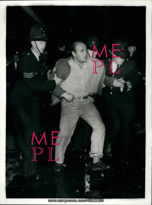  : Demonstrations