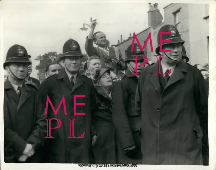 : Demonstrations : Demonstrations