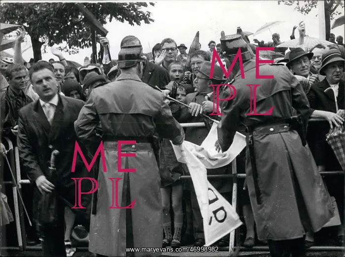  : Demonstrations