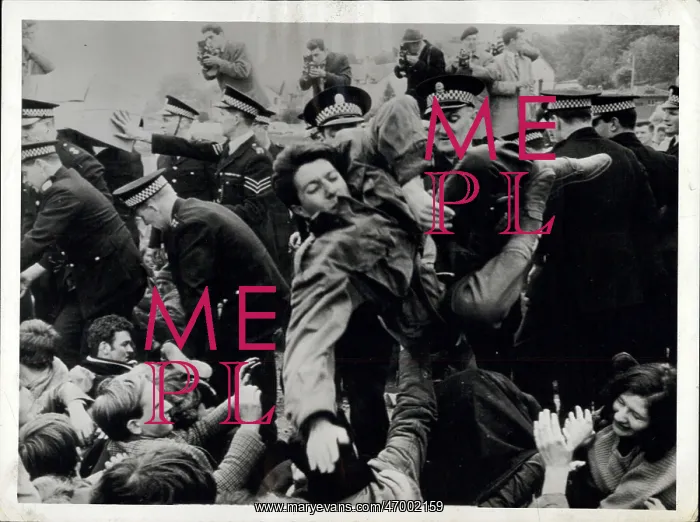: Demonstrations : Demonstrations
