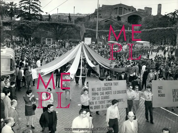 : Demonstrations : Demonstrations