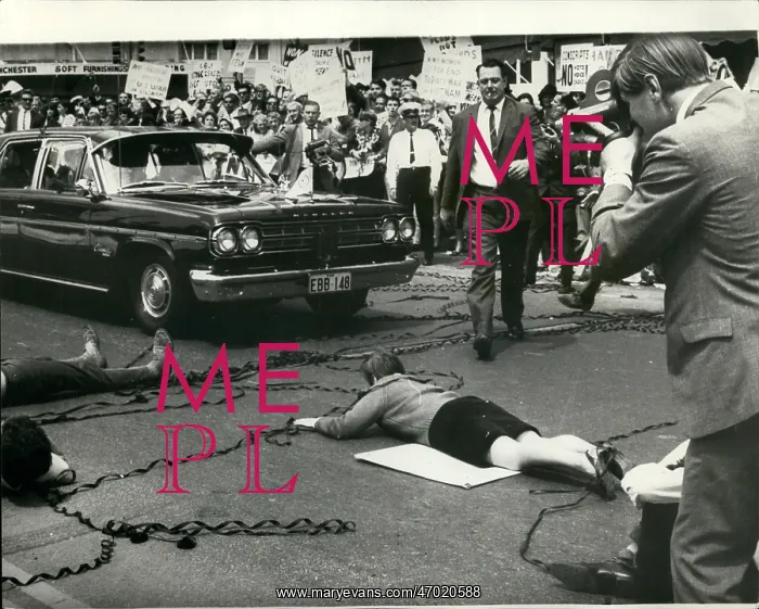 : Demonstrations : Demonstrations