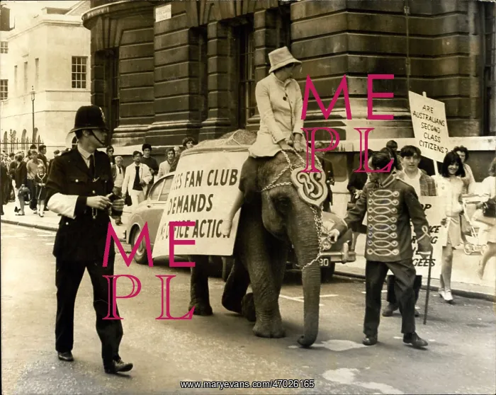  : Demonstrations