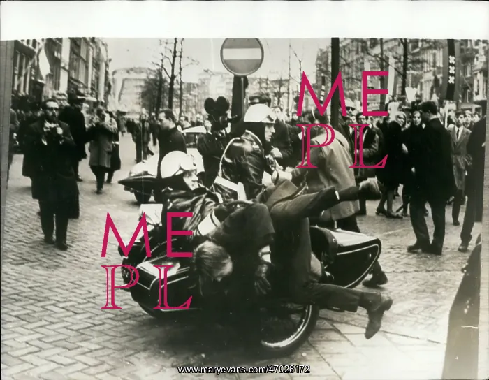 : Demonstrations : Demonstrations