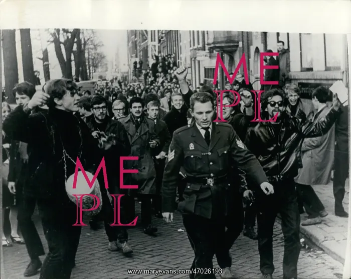 : Demonstrations : Demonstrations