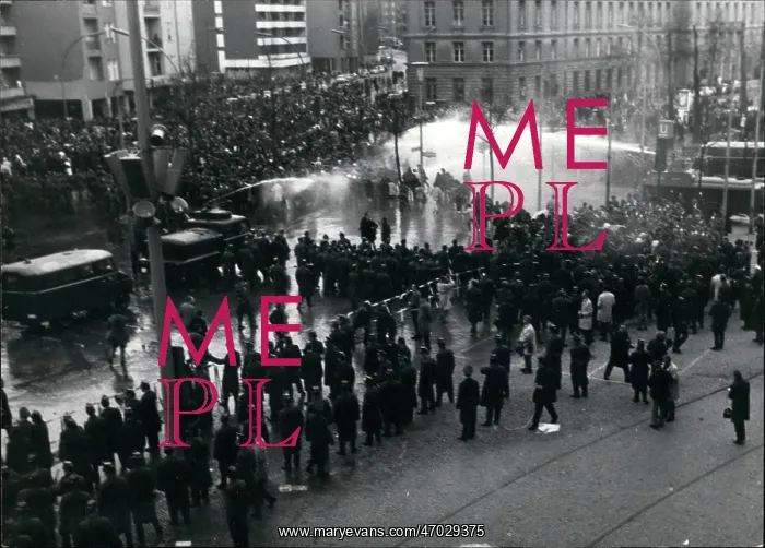 : Demonstrations : Demonstrations
