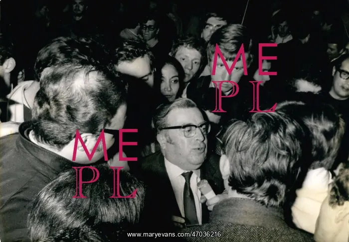  : Demonstrations