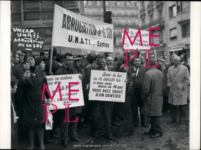 : Demonstrations : Demonstrations