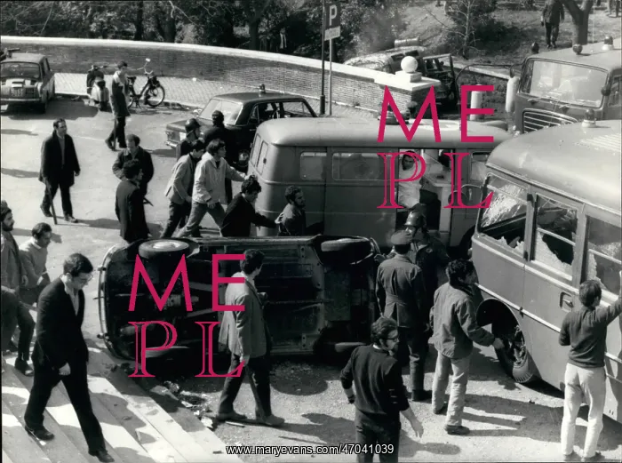 : Demonstrations : Demonstrations