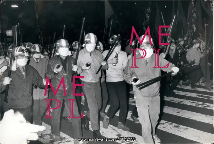 : Demonstrations : Demonstrations