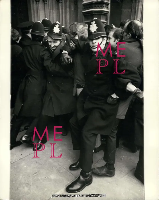 : Demonstrations : Demonstrations