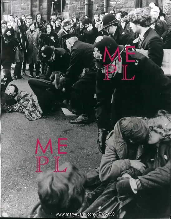 : Demonstrations : Demonstrations