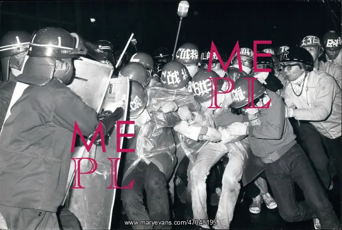 : Demonstrations : Demonstrations