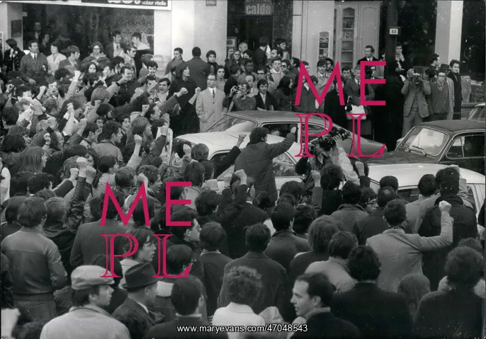 : Demonstrations : Demonstrations