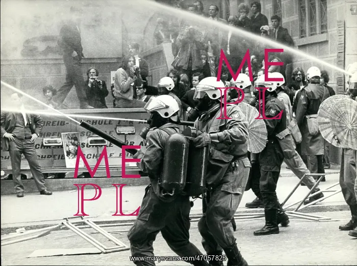 : Demonstrations : Demonstrations