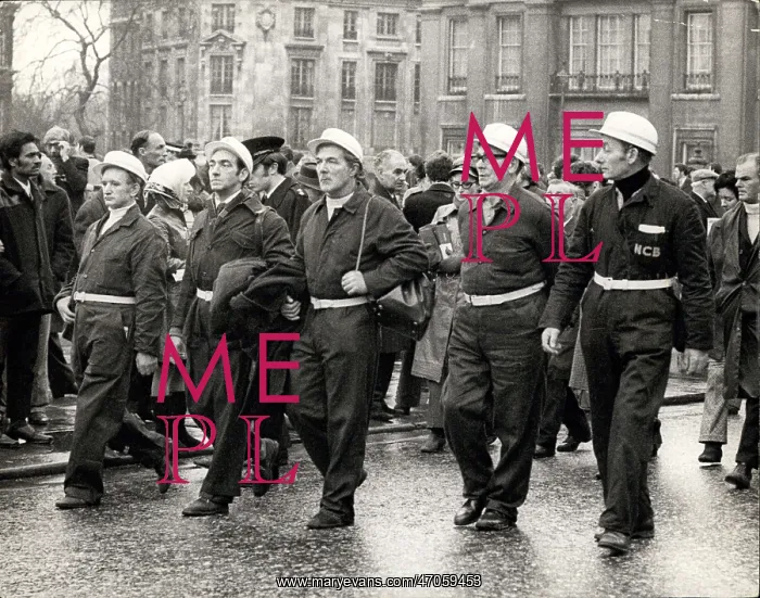 : Demonstrations : Demonstrations