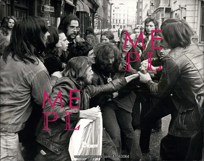 : Demonstrations : Demonstrations