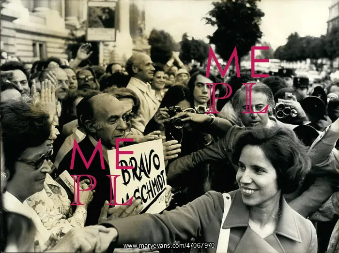 : Demonstrations : Demonstrations