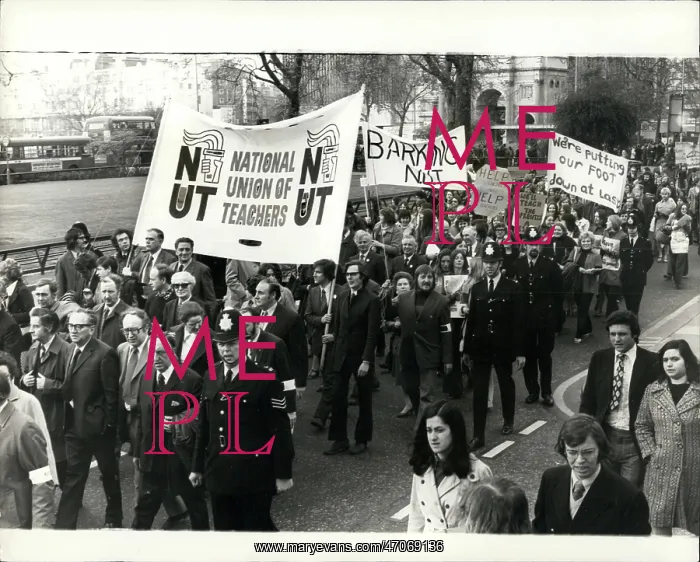 : Demonstrations : Demonstrations