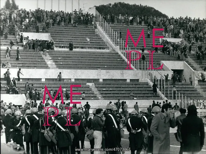 : Demonstrations : Demonstrations