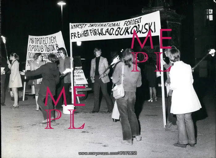 : Demonstrations : Demonstrations
