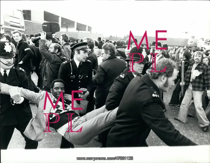 : Demonstrations : Demonstrations