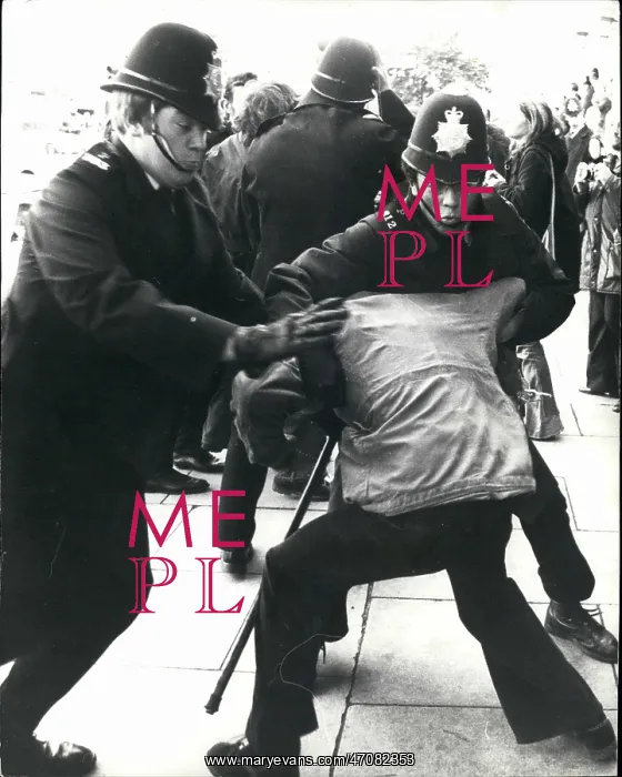 : Demonstrations : Demonstrations