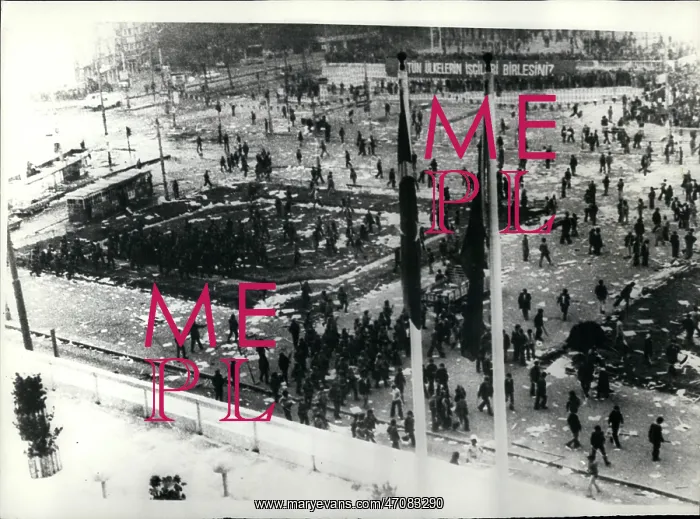 : Demonstrations : Demonstrations