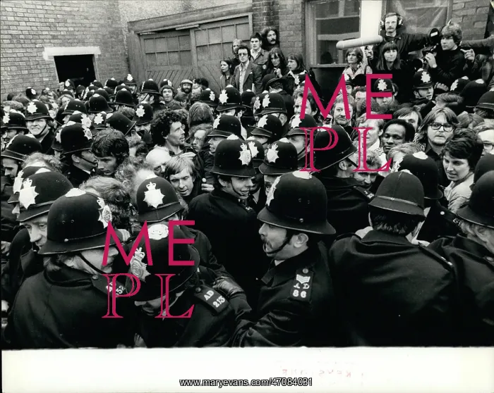 : Demonstrations : Demonstrations
