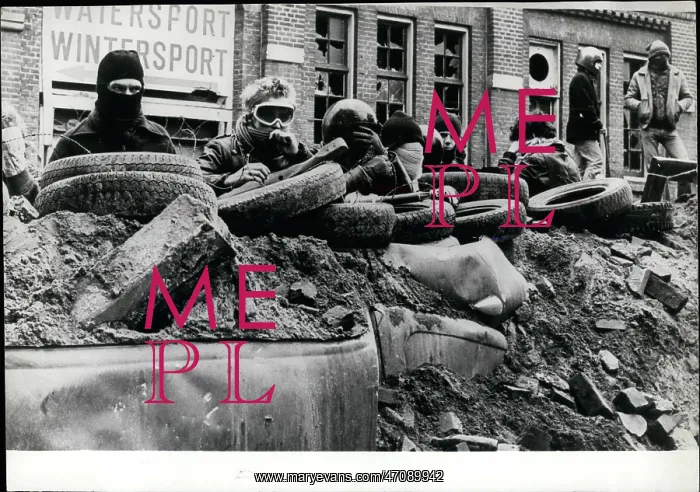 : Demonstrations : Demonstrations