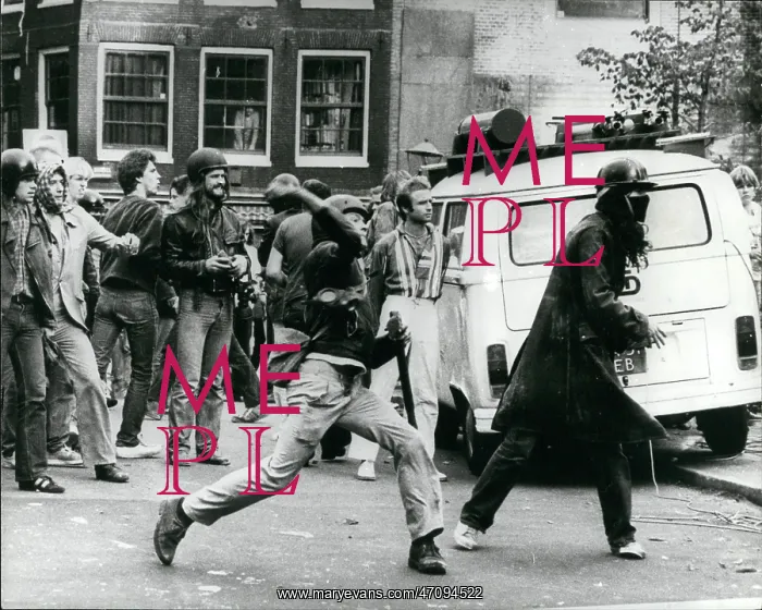 : Demonstrations : Demonstrations