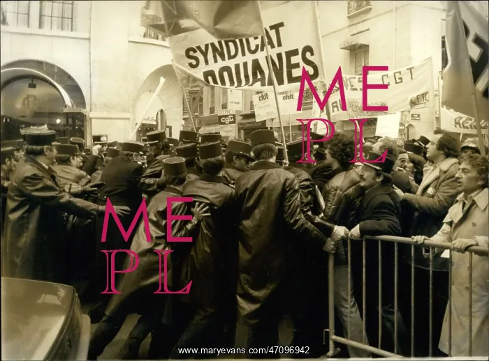 : Demonstrations : Demonstrations