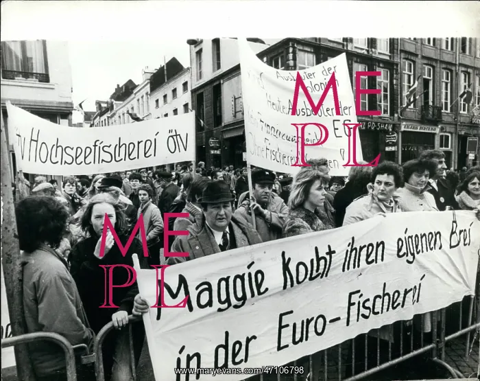 : Demonstrations : Demonstrations