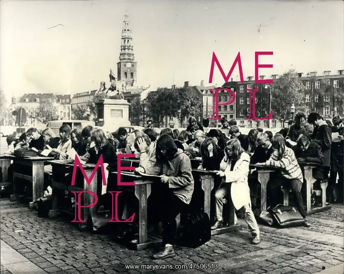 : Demonstrations : Demonstrations
