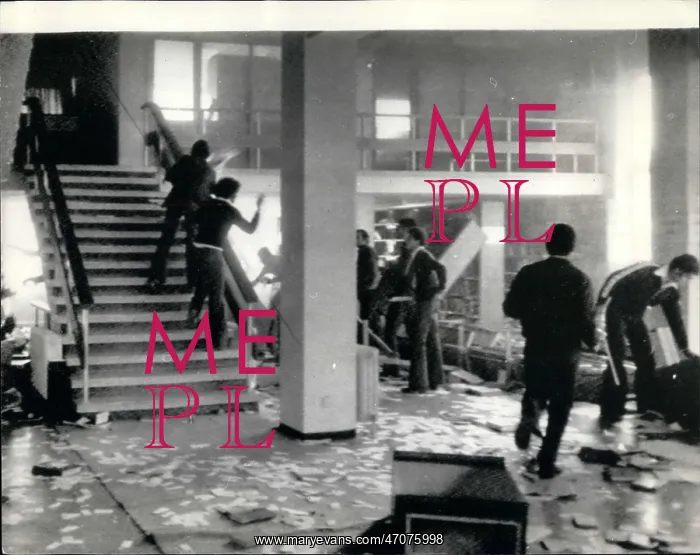 : Demonstrators ransack British Council in Cyprus : Demonstrators ransack British Council in Cyprus
