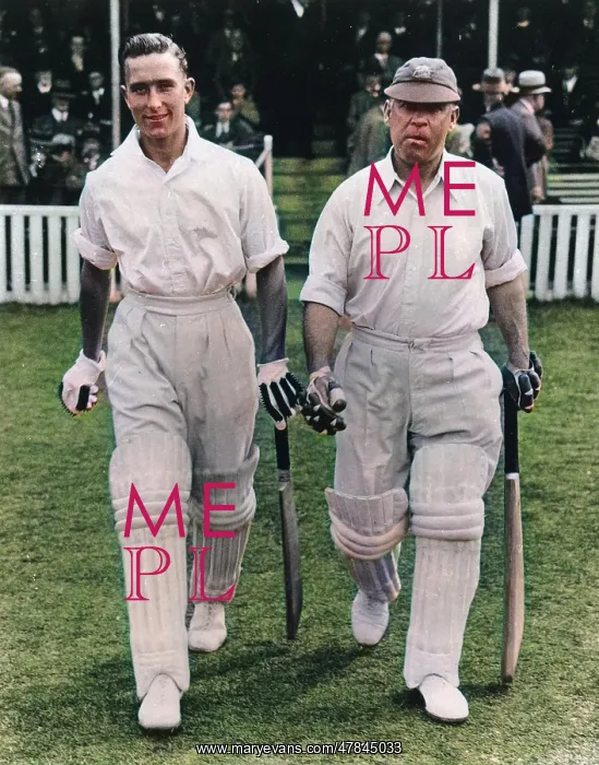 : Denis Compton and Patsy Hendren at The Oval, London : Denis Compton and Patsy Hendren at The Oval, London
