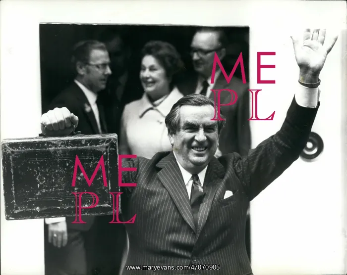 : Denis Healey, Chancellor of the Exchequer, budget day : Denis Healey, Chancellor of the Exchequer, budget day