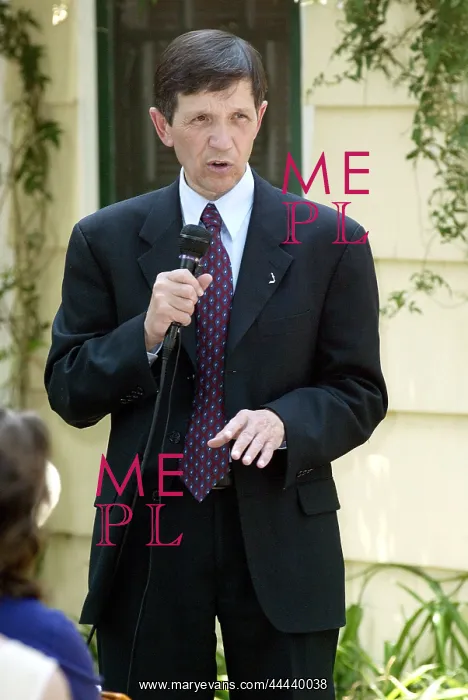 : Dennis Kucinich : Dennis Kucinich