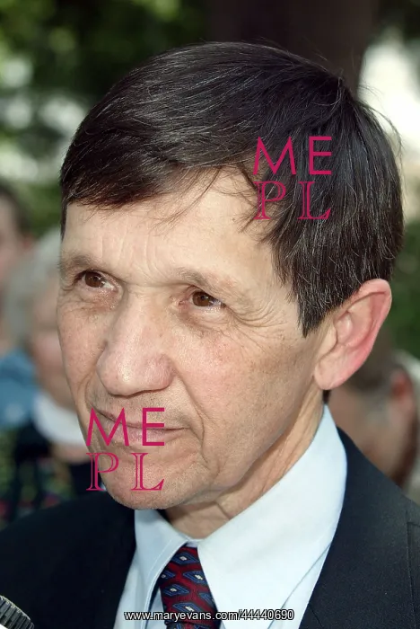 : Dennis Kucinich : Dennis Kucinich