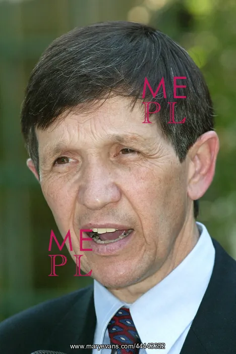 : Dennis Kucinich : Dennis Kucinich