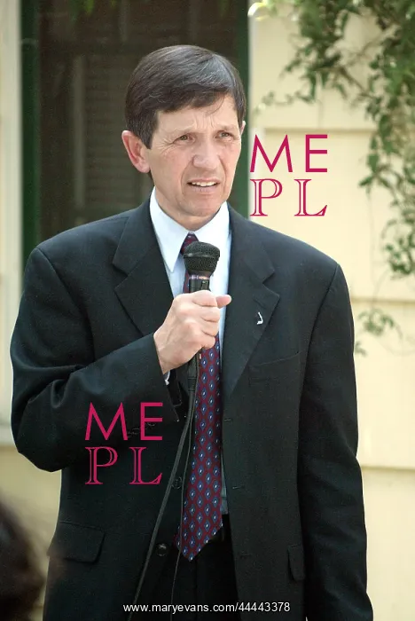 : Dennis Kucinich : Dennis Kucinich