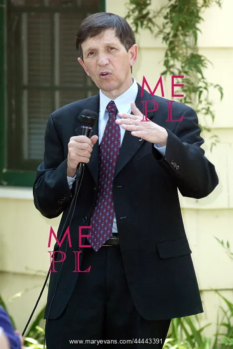 : Dennis Kucinich : Dennis Kucinich