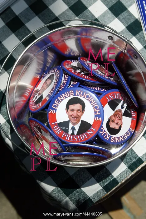 : Dennis Kucinich Badges : Dennis Kucinich Badges