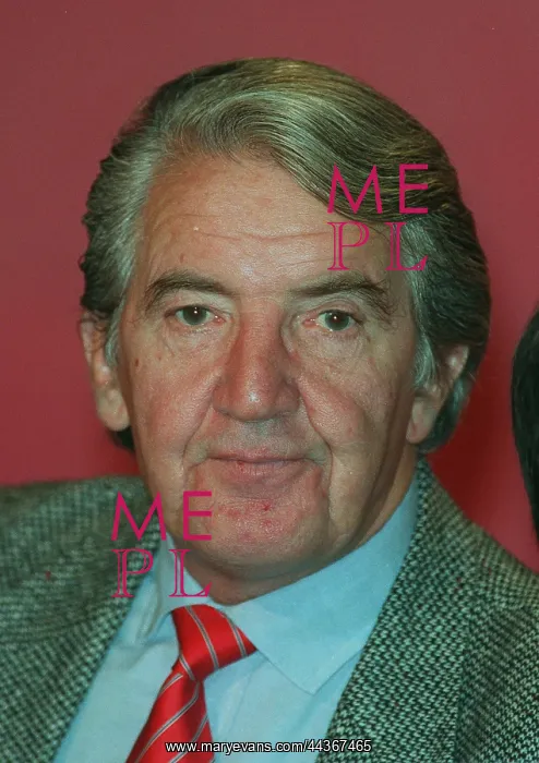  : Dennis Skinner MP