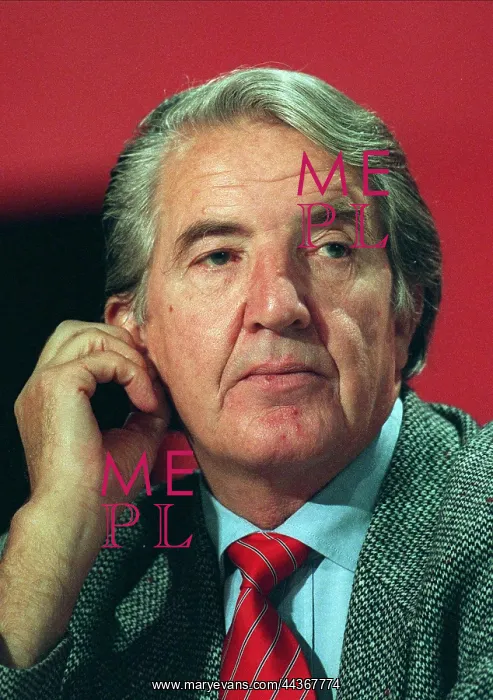  : Dennis Skinner MP