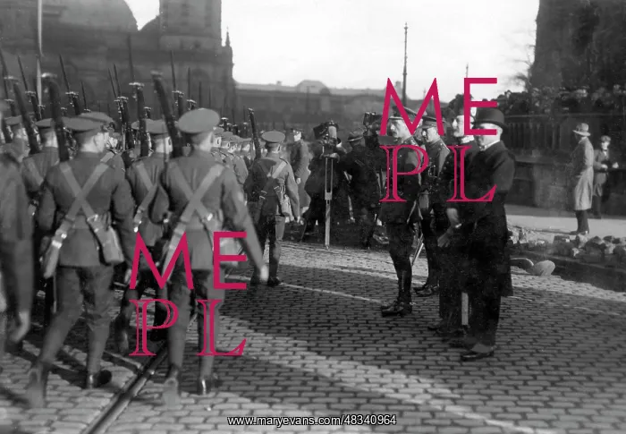 : Departure of the last British soldiers from Cologne, 1925 : Departure of the last British soldiers from Cologne, 1925