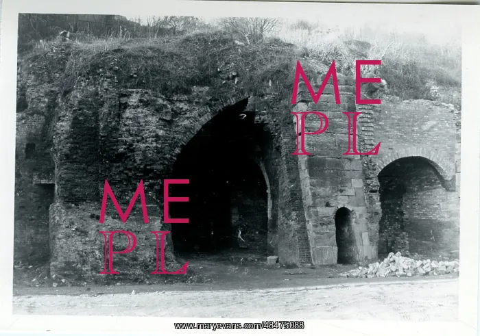 : Derelict Tunnel Structures, Thought to be at Dudley, Worcest : Derelict Tunnel Structures, Thought to be at Dudley, Worcest