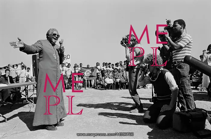 : Desmond Tutu speaking at the funeral for victims : Desmond Tutu speaking at the funeral for victims