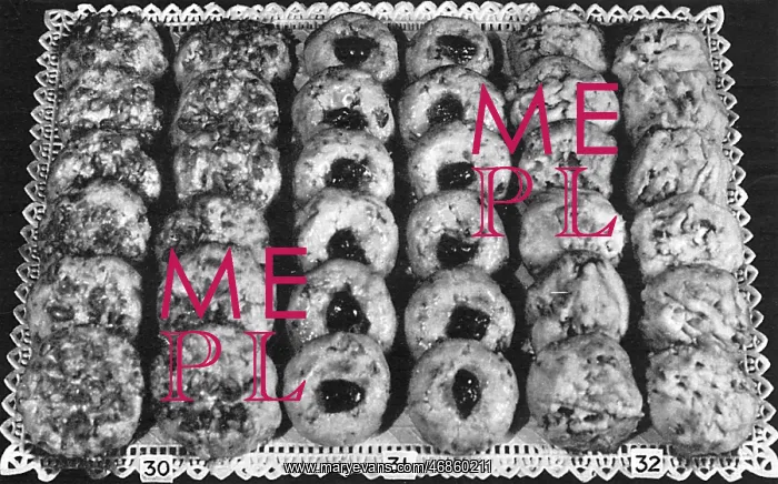 : Dessert Macaroons and Tea Breads : Dessert Macaroons and Tea Breads
